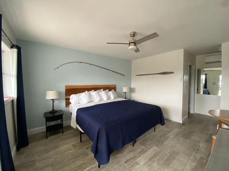 Wachapreague Inn - Motel Rooms Екстер'єр фото